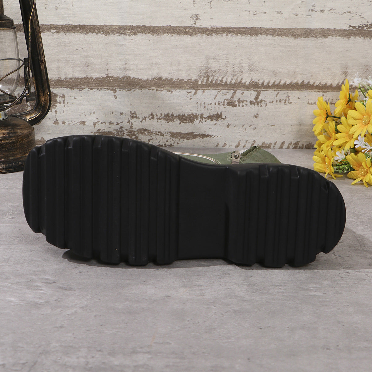 Platform Round Toe Boots