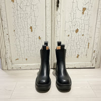 Pull Up Womens Martin Boots